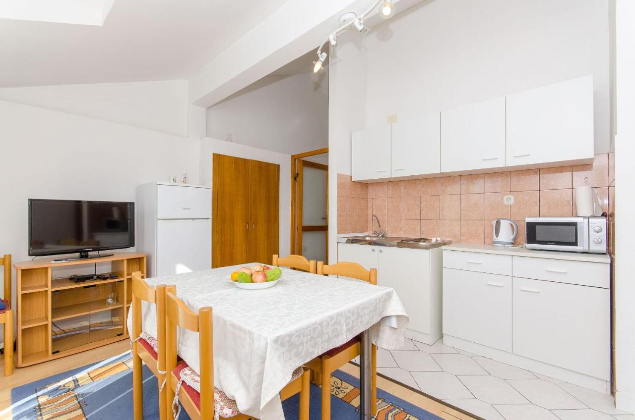 Apartments Zoran Drvenik  Luaran gambar