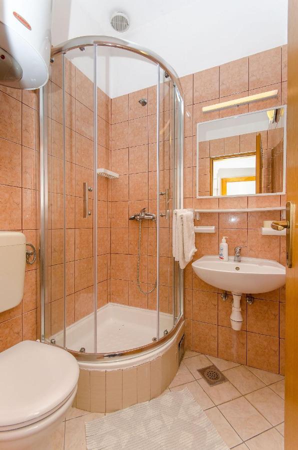 Apartments Zoran Drvenik  Luaran gambar