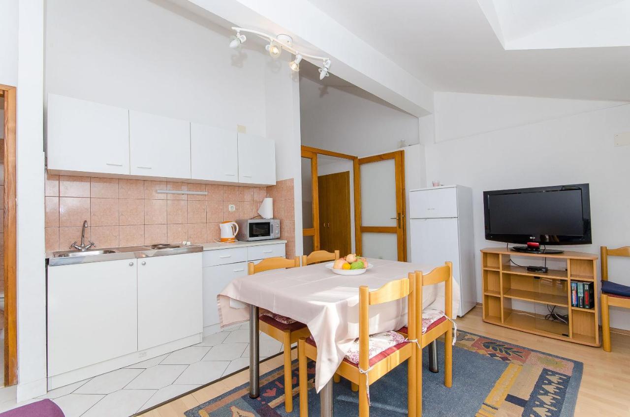 Apartments Zoran Drvenik  Luaran gambar